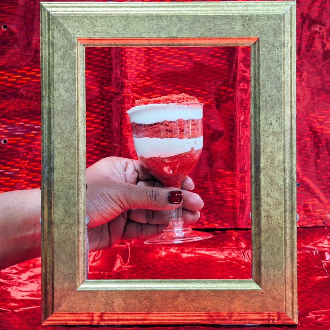 Red Velvet Kiss Cup